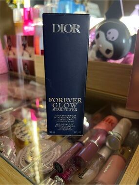 DIOR Forever Glow Star Filter Multi-Use Complexion Enhancing Booster